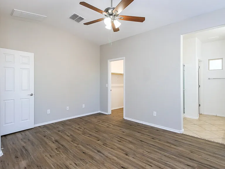 2694 E Hickory St — Photo 8