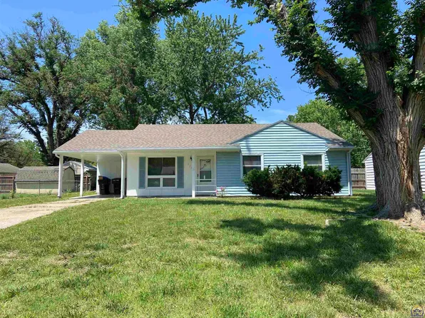 3924 SW Dixie Ct, Topeka, KS 66614