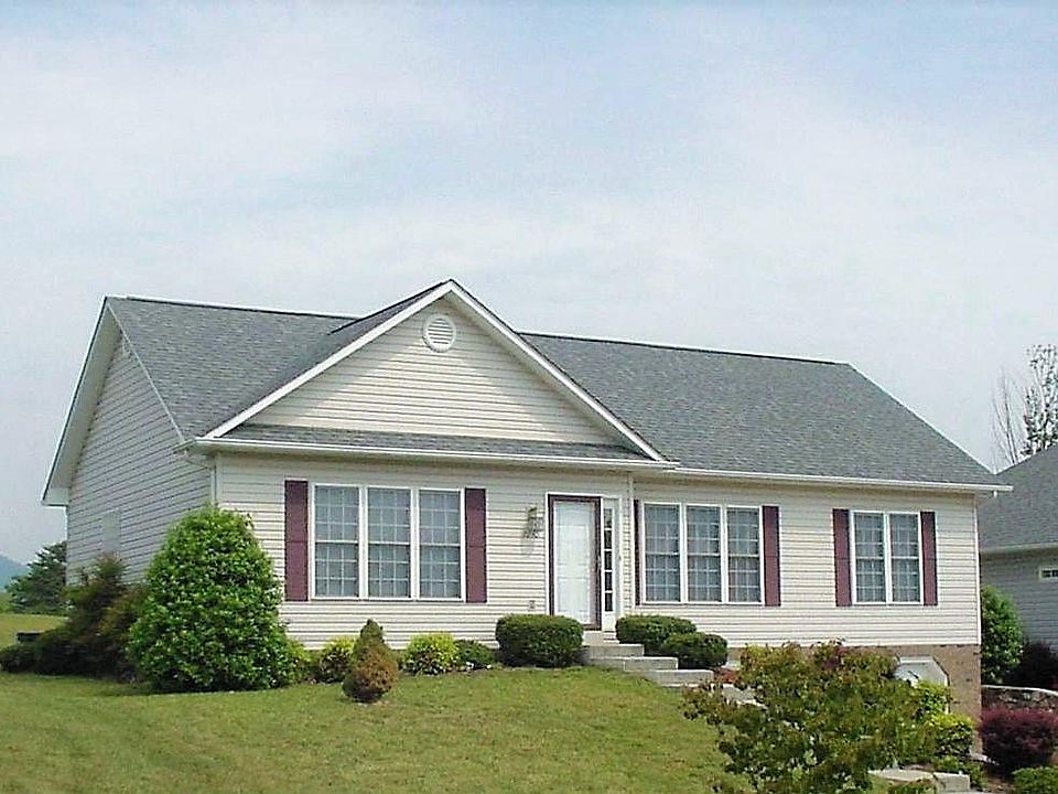 2nd image of 2240 Mattaponi Dr NW
