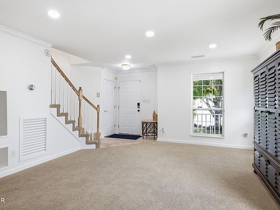 4th image of 4336 Aylesbury Dr