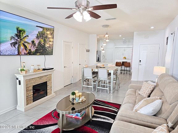 4th image of 358 ARALIA Lane