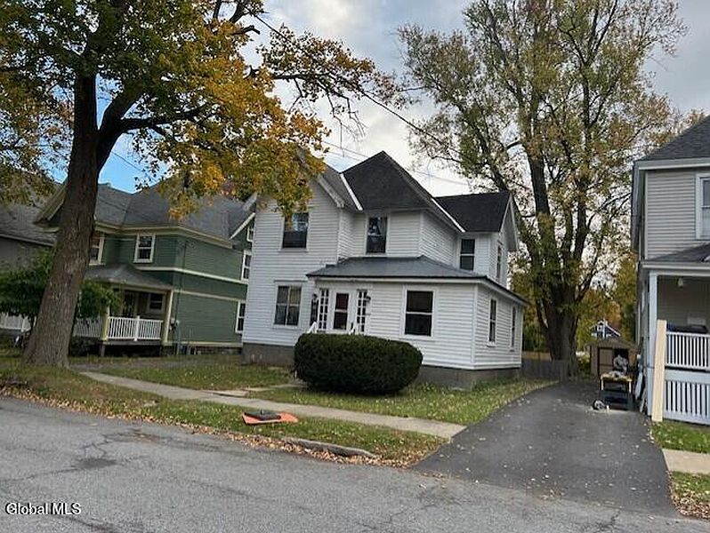 3rd image of 104 Prospect Avenue