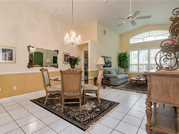 High ceilings and open space
