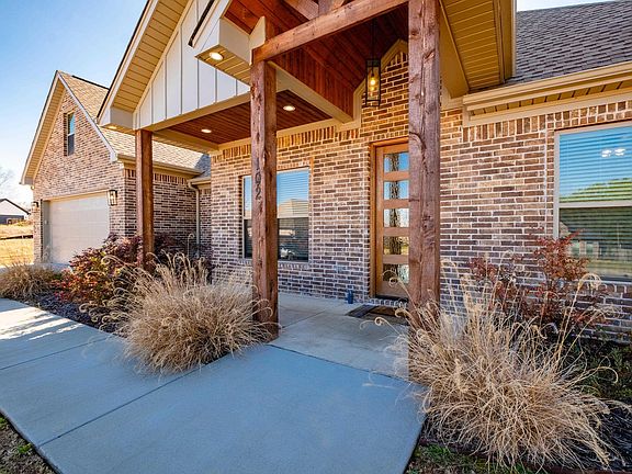 2nd image of 102 Red Crest Cv