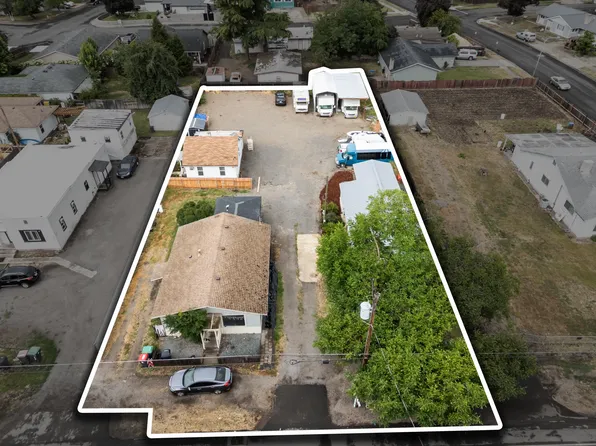 2921 Table Rock Rd, Medford, OR 97501