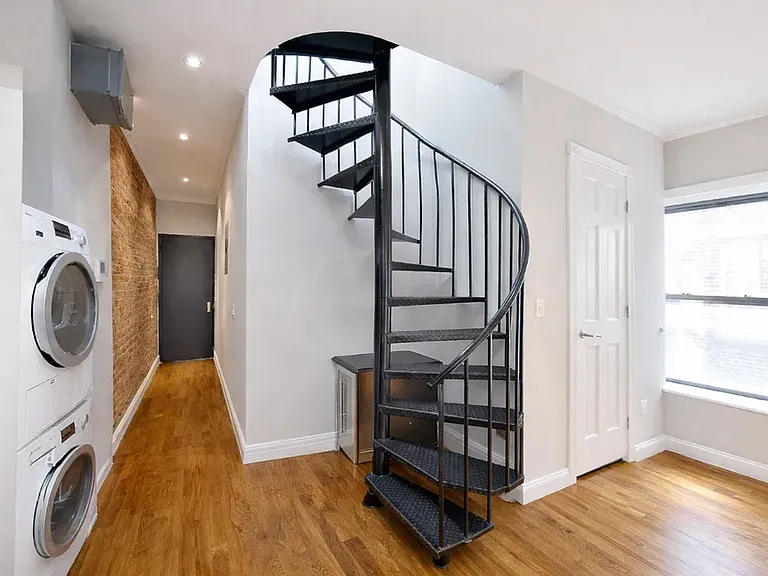 314 E 106th St #25 — Photo 1