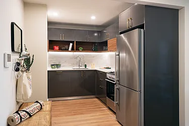 222 Johnson Avenue, #4E