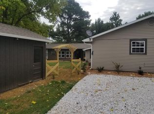 8750 E Brown Rd, Lowell, AR 72745