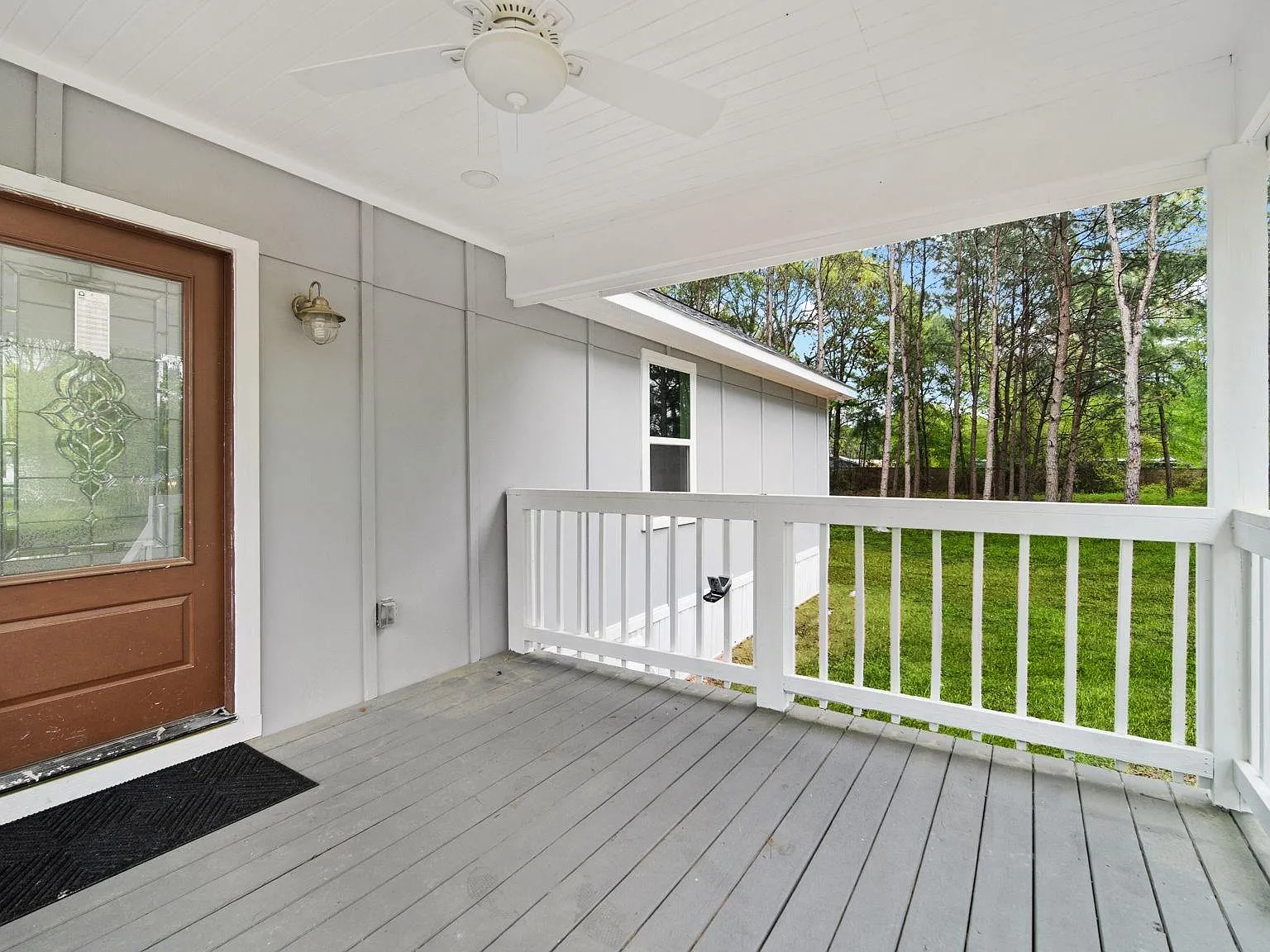 3 bed, 2.0 bath, 1001 sqft, $1,700 — Photo 3