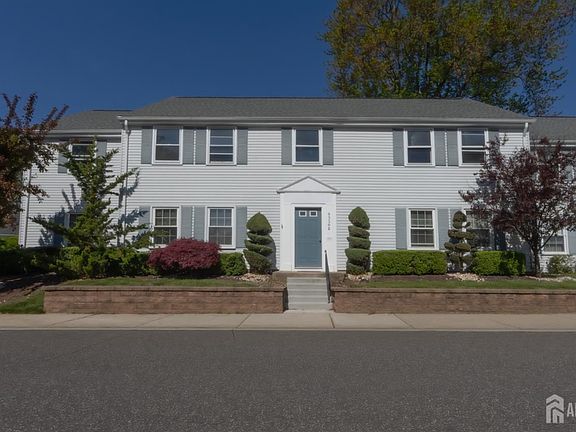 3rd image of 320 N Sharon Way #B