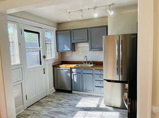 6731 Maple St, Cincinnati, OH 45227