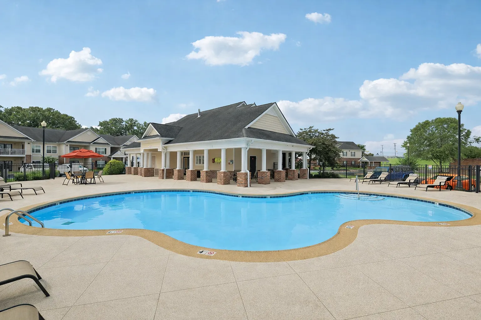 Cumberland Trace Village Apartments — Photo 3