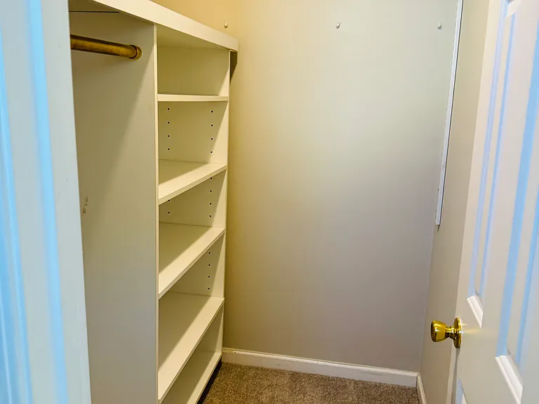 208 Oak Grove Way — Photo 44
