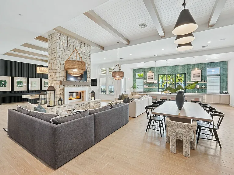 Alton LakeHouse