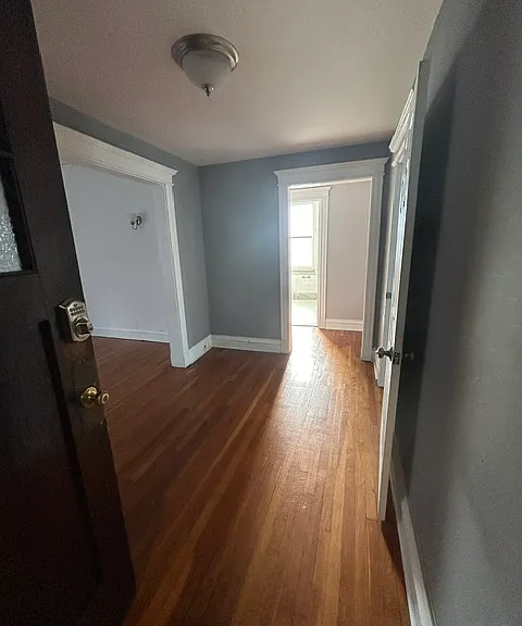 6041 Waterman Blvd — Photo 2