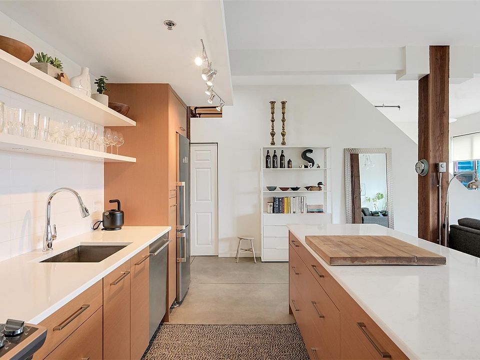 1st image of 455 Sitkum Rd #303