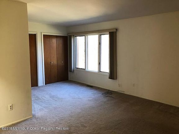 5th image of 706 Bounty Ct Unit 6DB