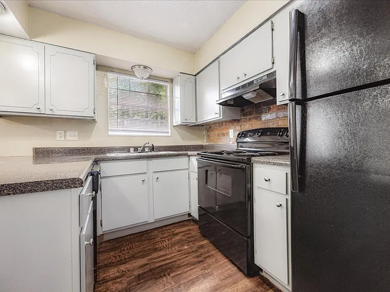 Chambliss Village Townhomes — Photo 43
