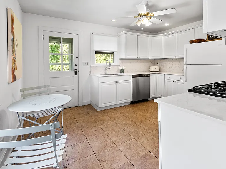 149 Towd Point Rd — Photo 9