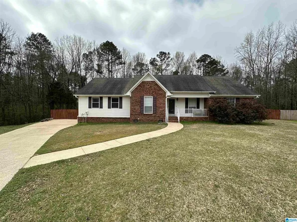 1525 Canterbury Ln, Moody, AL 35004
