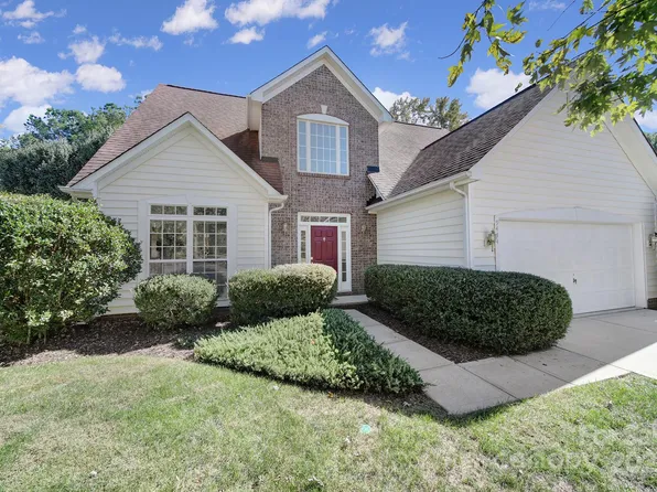 9414 Willow Tree Ln, Charlotte, NC 28277