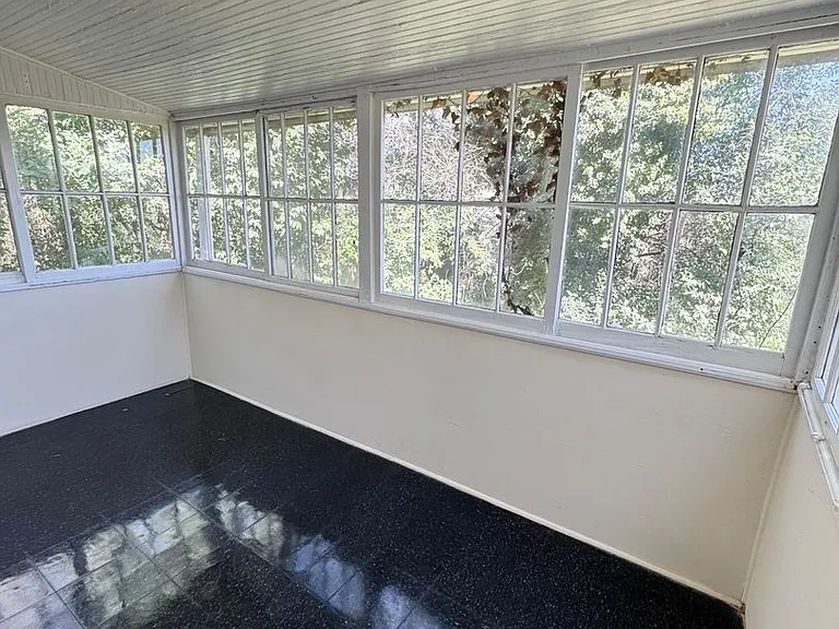121 S Boylan Ave — Photo 14
