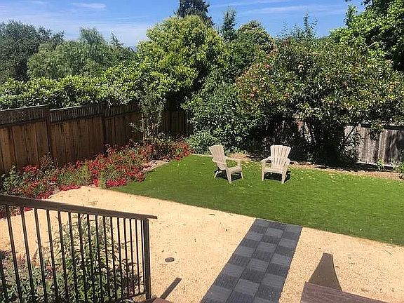 2nd image of 280 La Cuesta Dr