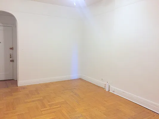 Rented by Salizzoni Realty | media 61