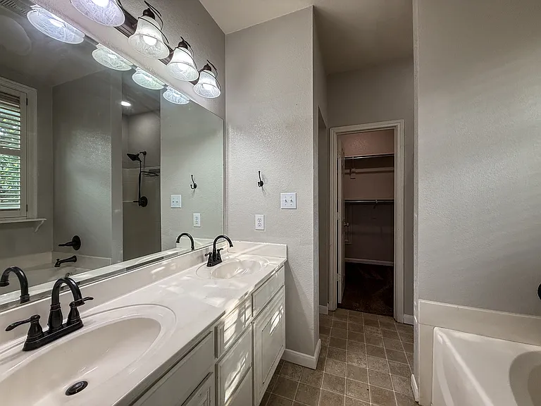 1777 Jacobs Ct #2 — Photo 16