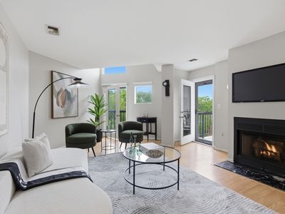 97 Anderer Ln APT 304, West Roxbury, MA, 02132