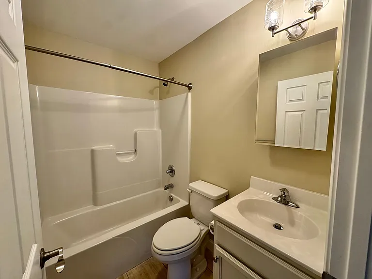 106 S Anderson St #A303 — Photo 5
