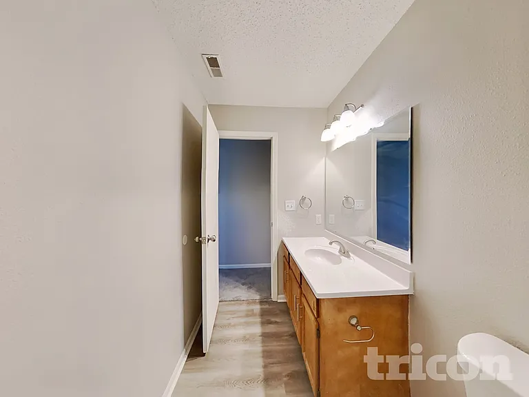 7114 Mars Dr — Photo 10
