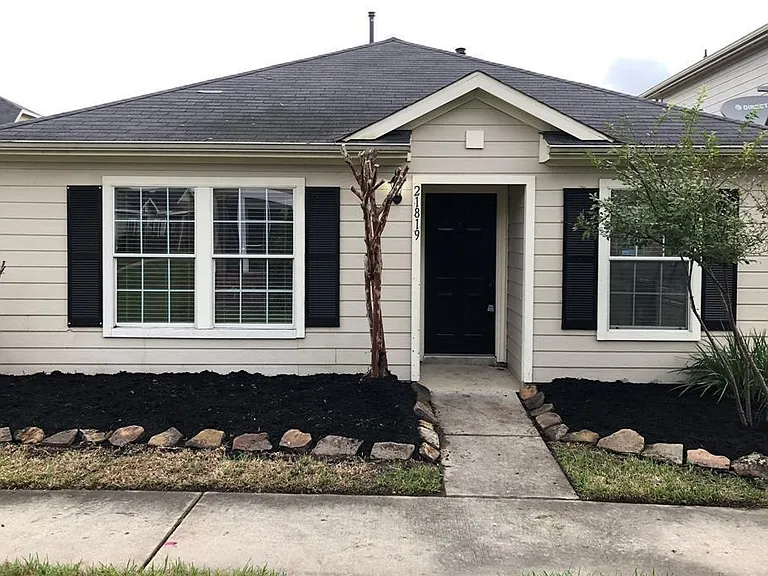21819 Mossy Field Ln — Photo 1