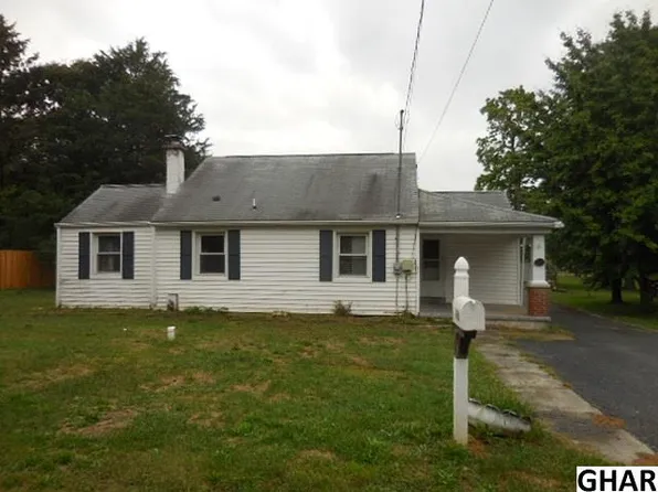 912 Nixon Dr, Mechanicsburg, PA 17055