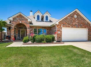 5815 Prairie View Ct, Grand Prairie, TX 75052