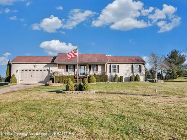 2121 S Stine Rd, Charlotte, MI 48813