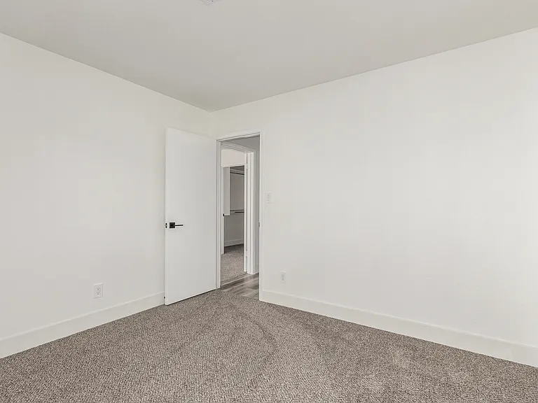 6873 E Kathleen Rd — Photo 14