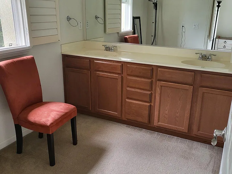 24251 Eden Ave — Photo 6