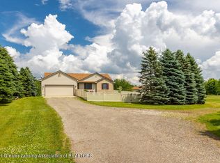 6707 S Saint Clair Rd, Saint Johns, MI 48879
