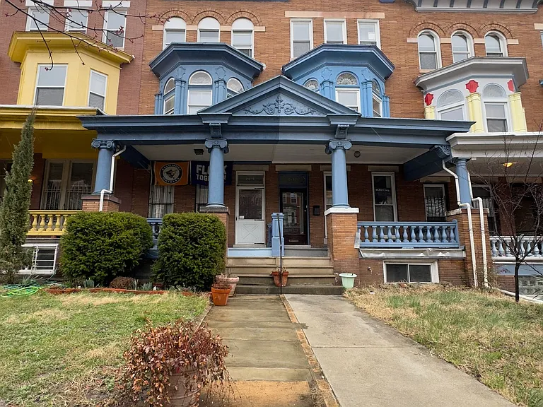 2811 N Calvert St — Photo 1