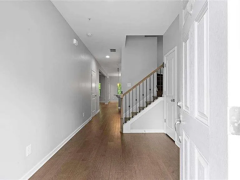 113 Oakview Psge #1 — Photo 9