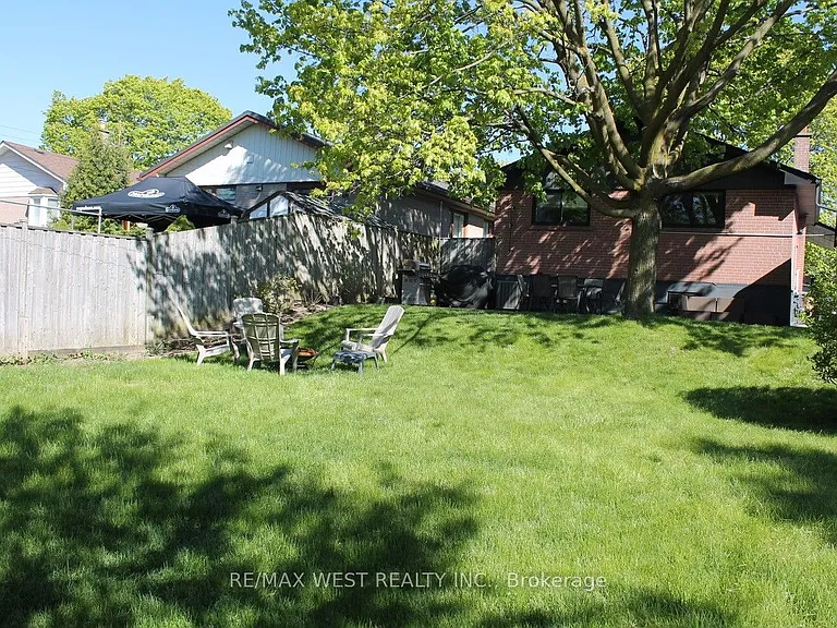 11 Fletcher Pl #MAIN — Photo 12