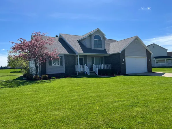 101 Calhoun Ave, Clinton, MI 49236