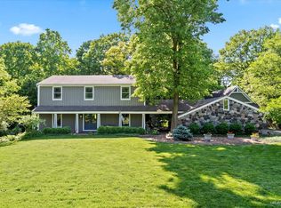 4N010 Thornapple Rd, St Charles, IL 60174