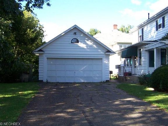 5th image of 303 N Union St