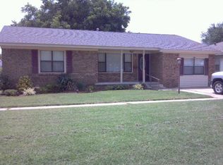 625 W 20th St, Ada, OK 74820