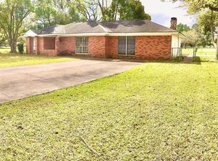 1207 Campbell Rd, Winnie, TX 77665