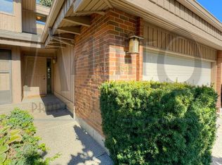 1517 E Cambridge Ln, Spokane, WA 99203