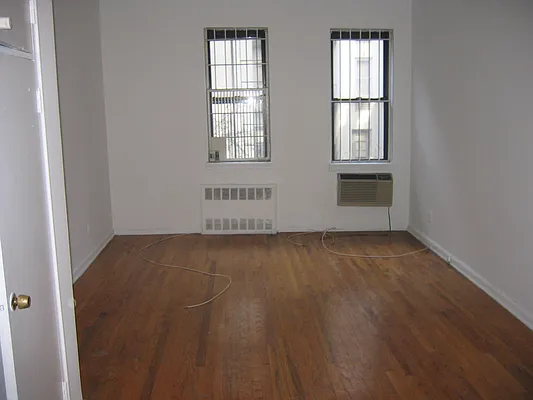 Rented by Eric Goodman Realty Corp | media 24