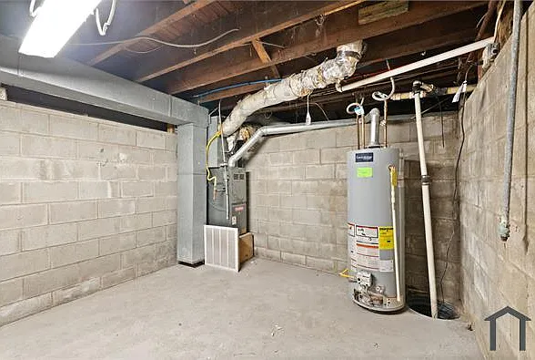 2222 Duncan St — Photo 22